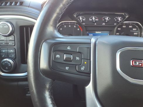 Used 2022 GMC Sierra 1500 Elevation image 18