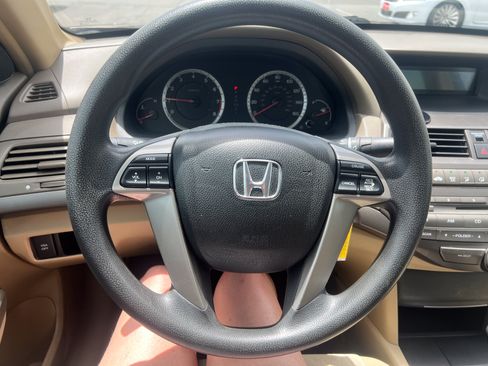 Used 2009 Honda Accord LX-P image 17