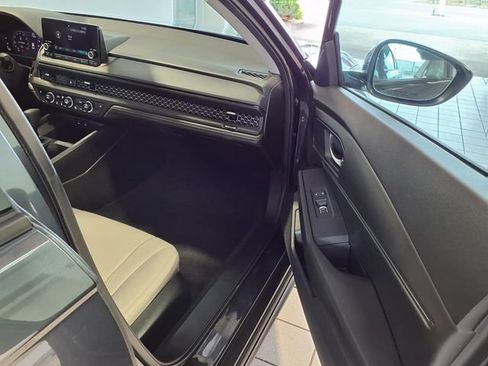 Certified 2023 Honda Accord EX image 21