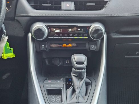 Used 2025 Toyota RAV4 LE FWD image 14