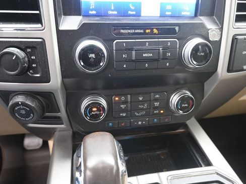 Used 2020 Ford F150 Lariat w/ Equipment Group 502A Luxury AWD/4WD image 30