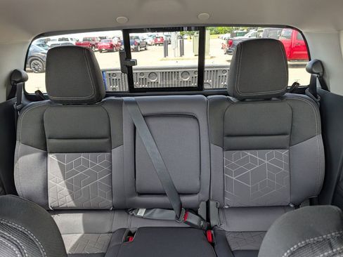 New 2026 Nissan Frontier SV w/ SV Convenience Package AWD/4WD image 13
