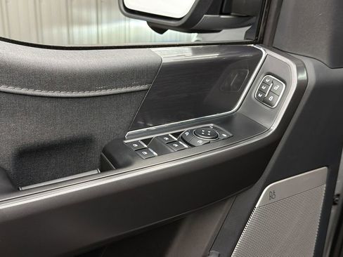 Used 2025 Ford F150 Lariat AWD/4WD image 22