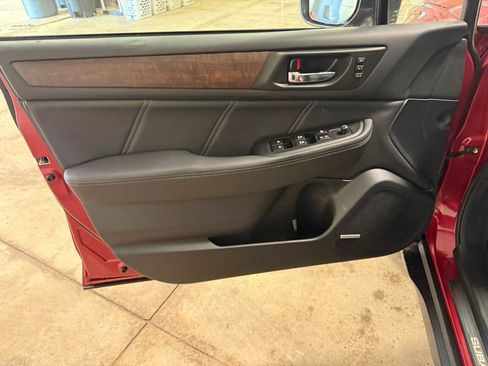 Used 2018 Subaru Outback 2.5i Limited AWD/4WD image 20