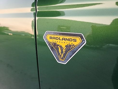 Used 2024 Ford Bronco Badlands AWD/4WD image 4
