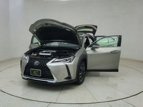 Used 2019 Lexus UX 200 FWD image 70