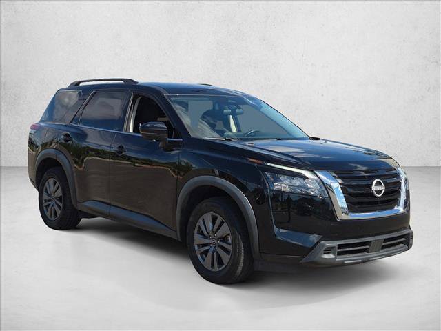 Used 2024 Nissan Pathfinder SV FWD image 3