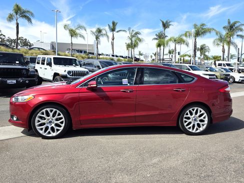 Used 2014 Ford Fusion Titanium FWD image 2
