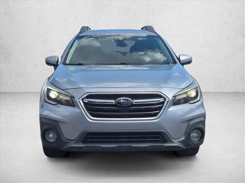 Used 2018 Subaru Outback 2.5i Limited AWD/4WD image 2