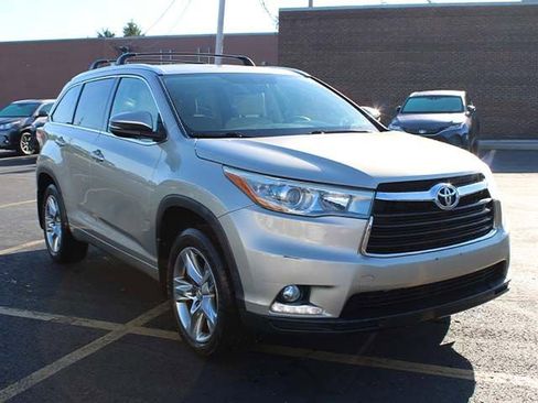 Used 2014 Toyota Highlander Limited AWD/4WD image 4