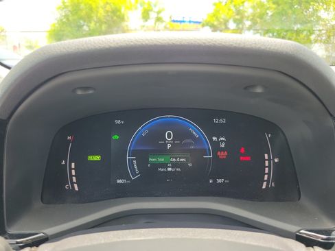 Used 2025 Toyota Camry LE FWD image 24