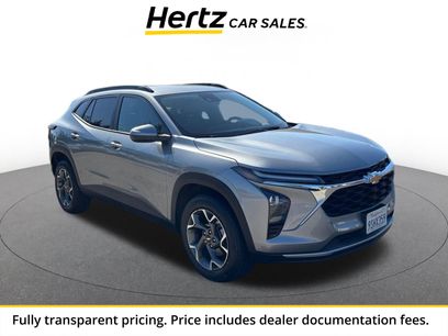 Used 2025 Chevrolet Trax LT