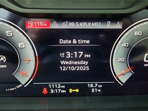 Used 2024 Audi Q3 2.0T Premium Plus image 38