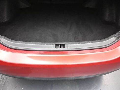 Used 2016 Toyota Corolla LE FWD image 22