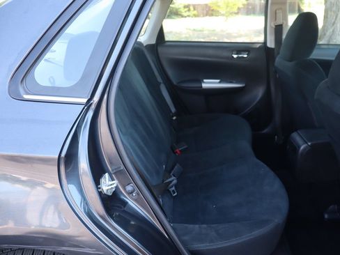 Used 2010 Subaru Impreza 2.5i Premium AWD/4WD image 21