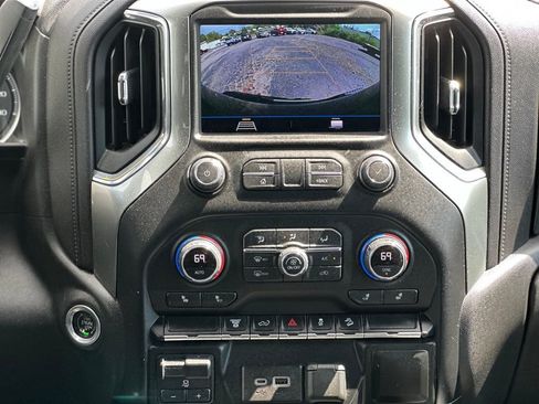 Used 2021 Chevrolet Silverado 2500 LT w/ Convenience Package image 6