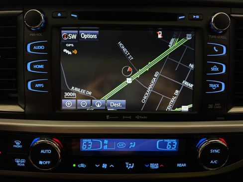 Used 2019 Toyota Highlander XLE image 33