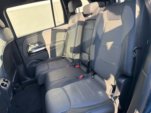 Used 2022 Mercedes-Benz GLB 250 image 7