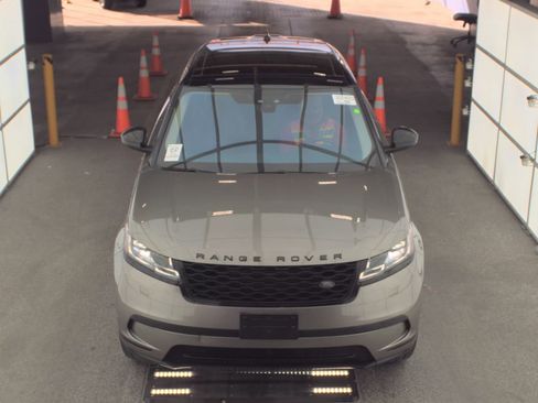 Used 2020 Land Rover Range Rover Velar S image 27