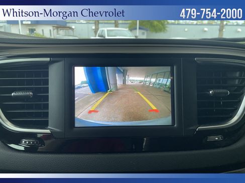 Used 2022 Chrysler Voyager LX image 32