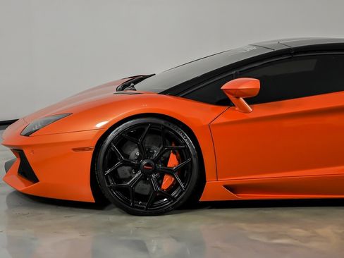 Used 2014 Lamborghini Aventador LP 700-4 AWD/4WD image 8