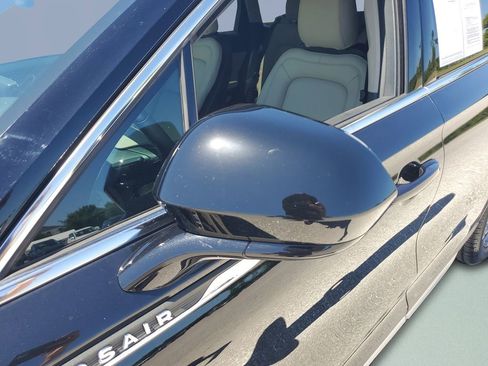Used 2025 Lincoln Corsair FWD image 27