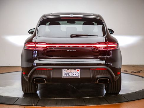 Certified 2025 Porsche Macan AWD/4WD image 6