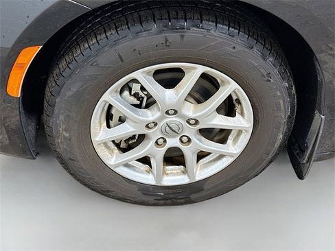 Used 2021 Chrysler Pacifica Touring-L w/ Uconnect Theater Family Group image 33