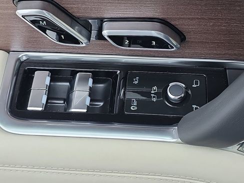 New 2026 Land Rover Range Rover SE AWD/4WD image 29