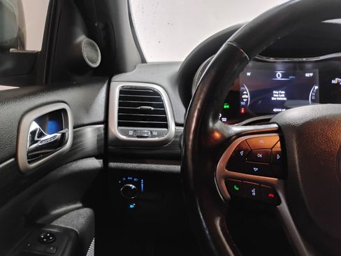 Used 2021 Jeep Grand Cherokee Laredo X RWD image 54