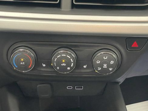 New 2026 Chevrolet Trax LS w/ LS Convenience Package image 18