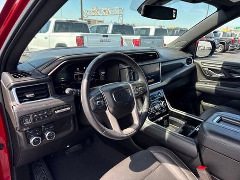 Used 2022 GMC Yukon Denali AWD/4WD image 12