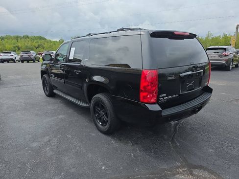 Used 2009 GMC Yukon XL SLT w/ Preferred Package AWD/4WD image 8
