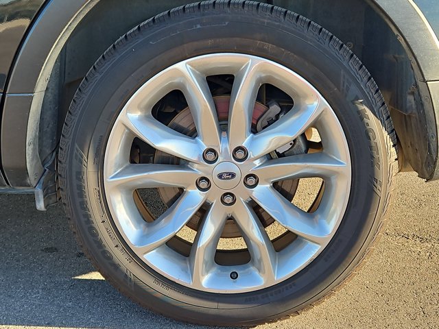 Used 2014 Ford Explorer XLT w/ Equipment Group 202A FWD image 15