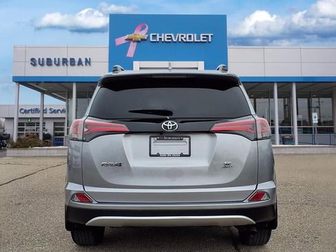 Used 2016 Toyota RAV4 SE image 5