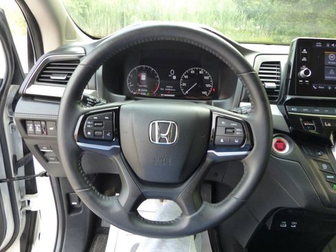 Used 2025 Honda Odyssey EX-L image 25