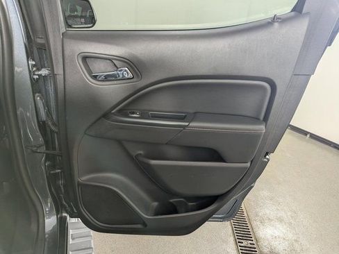 Used 2015 GMC Canyon SLE w/ All-Terrain Package image 18