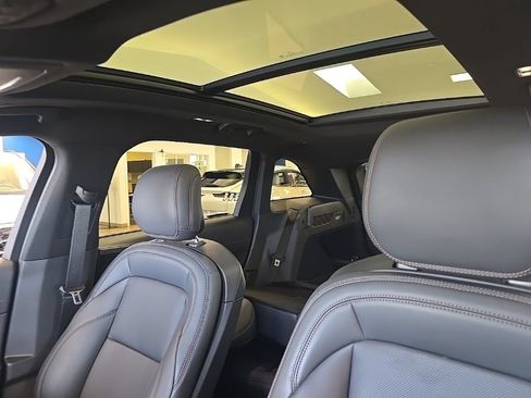 Used 2025 Lincoln Nautilus Premier w/ Equipment Group 102A AWD/4WD image 31
