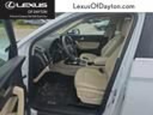 Used 2023 Audi Q5 2.0T Premium w/ Convenience Package AWD/4WD image 1