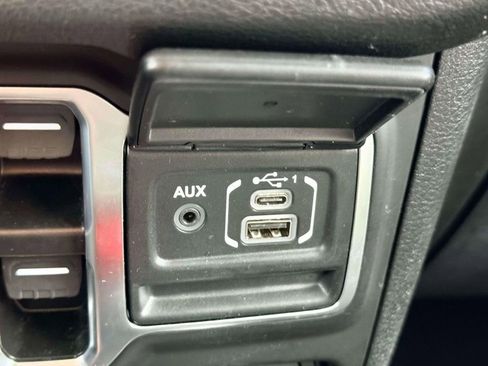 Used 2025 Jeep Wrangler Unlimited Sport AWD/4WD image 23