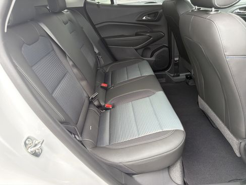 New 2026 Chevrolet Trax LT w/ LT Convenience Package FWD image 15
