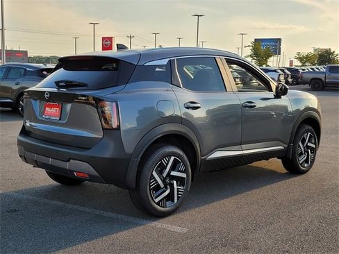 New 2026 Nissan Kicks SV image 3