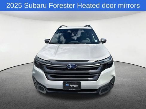 Used 2025 Subaru Forester Limited image 15