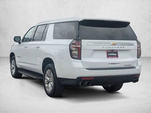 Used 2023 Chevrolet Suburban Premier image 8
