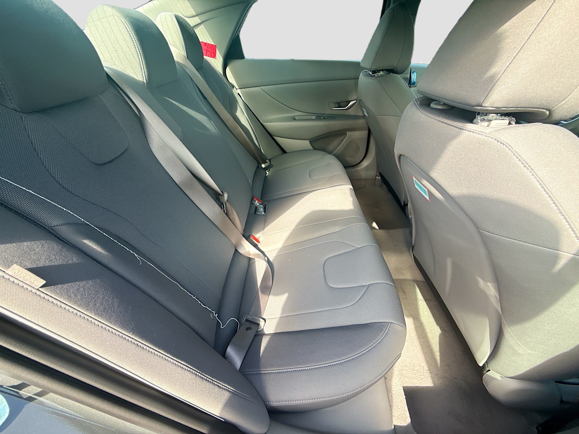 New 2026 Hyundai Elantra SE FWD image 19