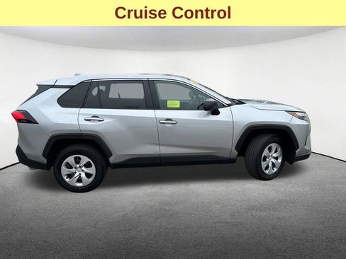 Used 2024 Toyota RAV4 LE AWD/4WD image 10