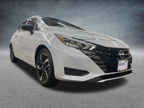 New 2025 Nissan Versa SR image 7