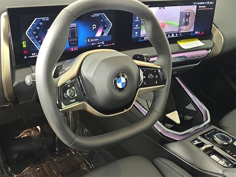 Used 2025 BMW X3 xDrive30i w/ Premium Package image 19