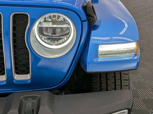 Used 2021 Jeep Wrangler Unlimited Sahara w/ Cold Weather Group image 10