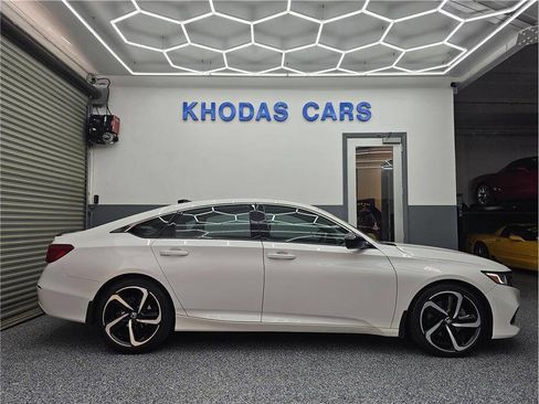 Used 2021 Honda Accord Sport image 5
